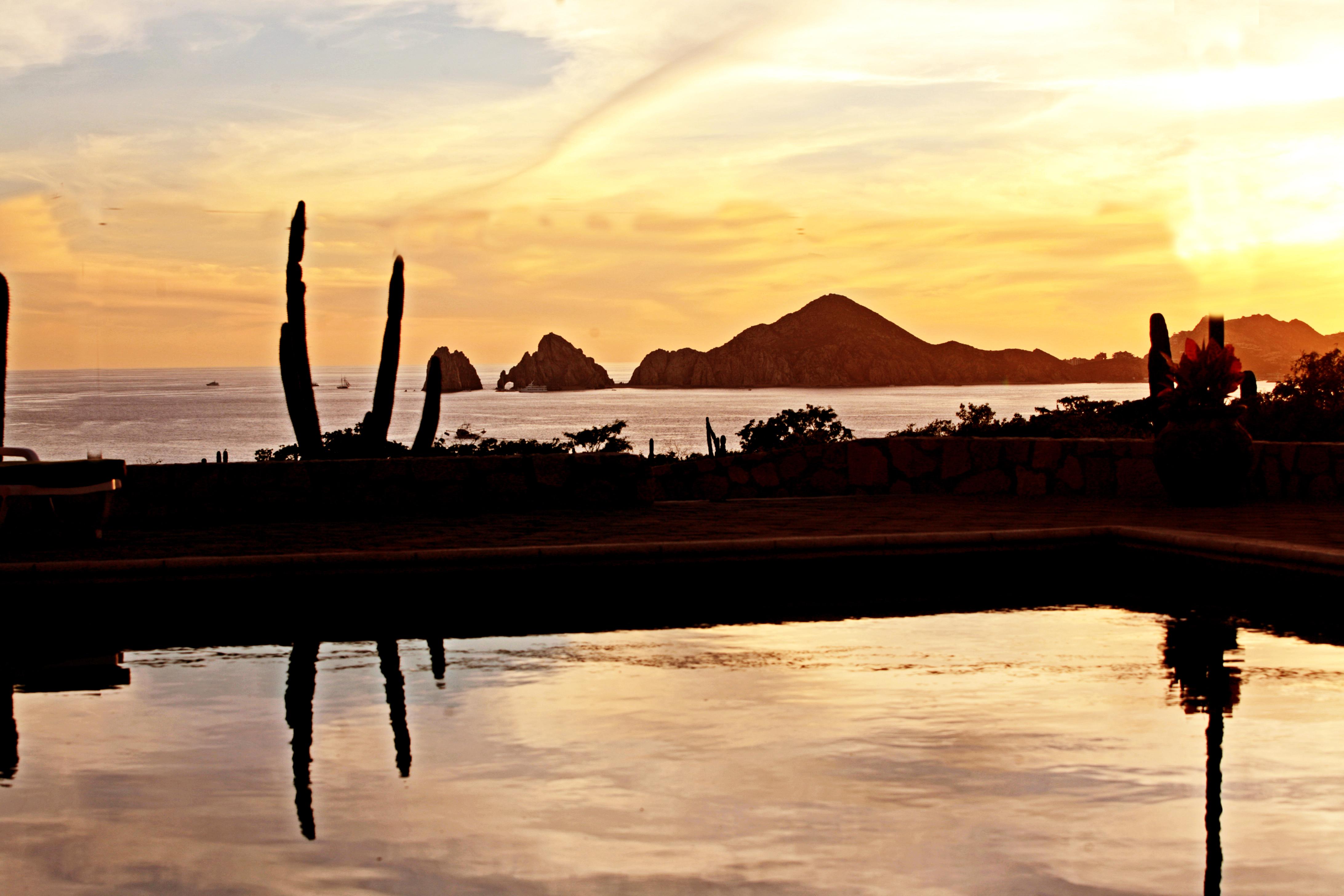 Sunrock Hotel & Suites Cabo San Lucas Extérieur photo